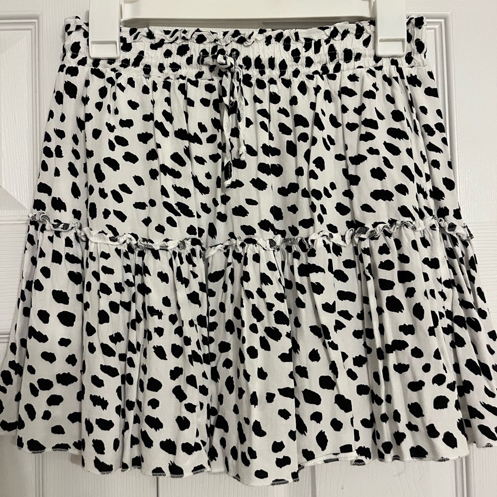 Stylish Black and White Polka Dot Skirt